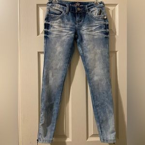 NWOT Almost Famous. Skinny jeans, y2k w/ zipper’s up ankle’s